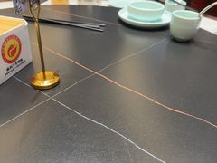 -梅利汴京烤鸭•开封豫菜地标店(东司门店)