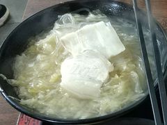 五花肉炖酸菜-欧阳家吊炉饼(九纬路店)