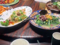 -粤·向群饭店(麓景路店)