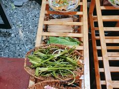 -阿婆情腊排骨火锅(金虹路店)