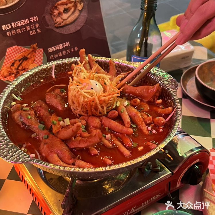 不在韩国在上海 这小酒馆氛围也太好了吧！