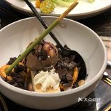 如今三人才吃掉1000+，不知是物价低了