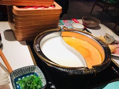 番茄锅-温禾牛·和牛寿喜烧自助火锅(恒基名人店)