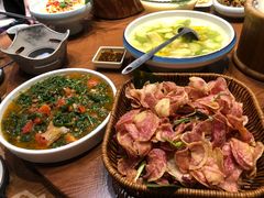 -老滇山寨•云南特色菜•地方菜•民族风情歌舞表演(金碧店)