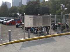 -上海新国际博览中心-贵宾停车场