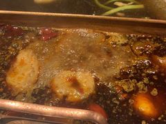 -老牌坊云南鱼豆花火锅(爱建店)