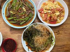 -雷祖芳老妈蹄花店