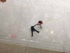 -陈露国际冰上中心(天津嘉里汇店)