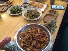 -小六汤包砂煲菜(文景路店)