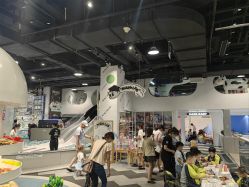 -MINI MARS KIDS CLUB亲子家庭中心(长宁天山店)