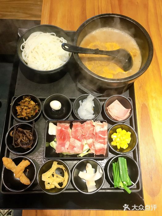 云味馆过桥米线(摩尔广场店)-麻辣肥牛-菜-麻辣肥牛图片-珠海美食