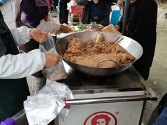 酱油炒过的糯米饭-六广门毛阿姨糯米饭