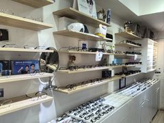 -天空之镜眼镜店蔡司依视路授权店(天通苑店)