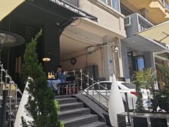 -W COLLECTIVE  DESSERT SHOP