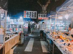 -吴山路夜市