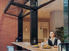 -潮一不贰·法式甜品·生日蛋糕·西式简餐(外滩店)