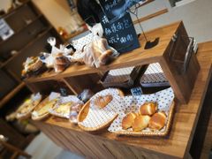 -沁屋面包店(人民东路店)