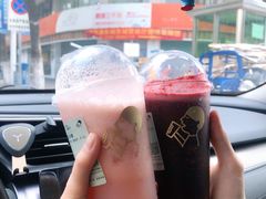 -喜茶(东莞雍华庭店)