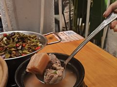 -莲餐厅·湖北菜·潜江小龙虾店(愚园路店)