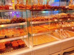 面包甜点陈列柜-巴黎贝甜(大宁国际商业广场店)