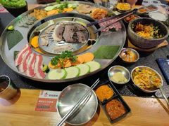 -哈哈碳都·牛肋条无限自助烤肉(宝龙店)