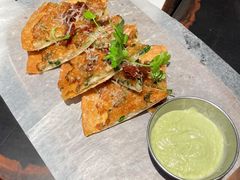 脆炸虾饼配酸奶油酱-幸邻食堂