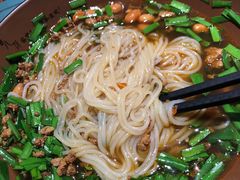 -八月美食小馆(银泰城总店)