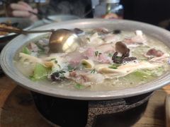 -蜜桃餐厅·伴山(湖滨商业街店)