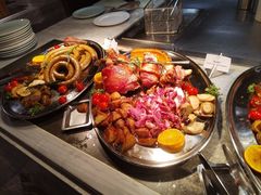 -飨食汇全日制餐厅·昆山皇冠假日酒店(九方店)