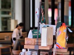 零售区-星巴克臻选(北京富力家园店)