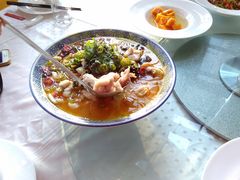 酸菜牛蛙-鹏欣花园国宾酒店西餐厅