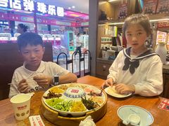 -怪噜范·老贵阳街头名小吃(鸿通城店)