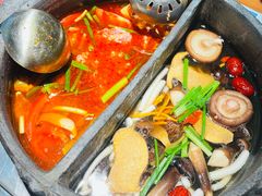 -夺欢喜贵州酸汤牛肉火锅(静安寺店)