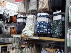 -优衣库(天津鲁能城购物中心店)
