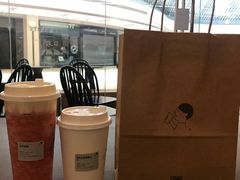 金凤茶王-喜茶(上海兴业太古汇店)