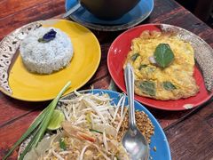 -Pad Thai Kratong Thong by ama