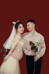 点击看大图 -十孕纪高端孕妇亲子摄影
