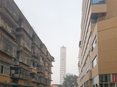 -白象居