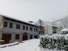 -黄金寨原生态旅游区