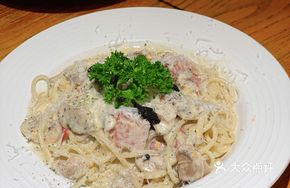 Truffle Salted Egg Yolk Cream Bacon Pasta