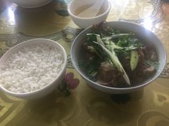 -穆豪麦蒸碗羊羔肉