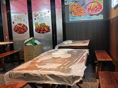 -老街烧烤大排档·地道湖北菜·龙虾馆(汉口火车站店)