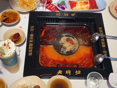 -老牌坊云南鱼豆花火锅(哈西万达店)