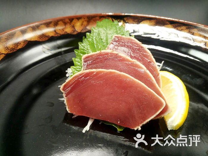 上日鱼市金枪鱼料理鲣鱼刺身图片 - 第153张