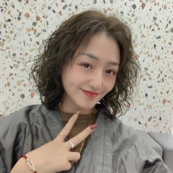 -苏奇发型·烫发染发