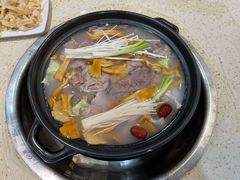 -九寨特色牦牛肉汤锅 羊肉汤锅