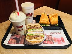 -The Habit Burger Grill 哈比特汉堡(复兴soho店)