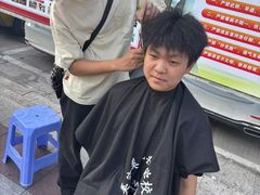 -首脑美容美发化妆美甲培训学校(龙岗校区)