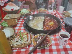 -赵美丽·重庆社区火锅·直营店(火车东站·中豪国际店)