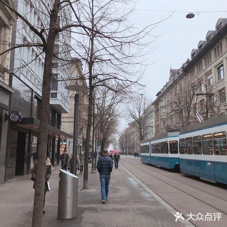 瑞士🇨🇭苏黎世——班霍夫大街